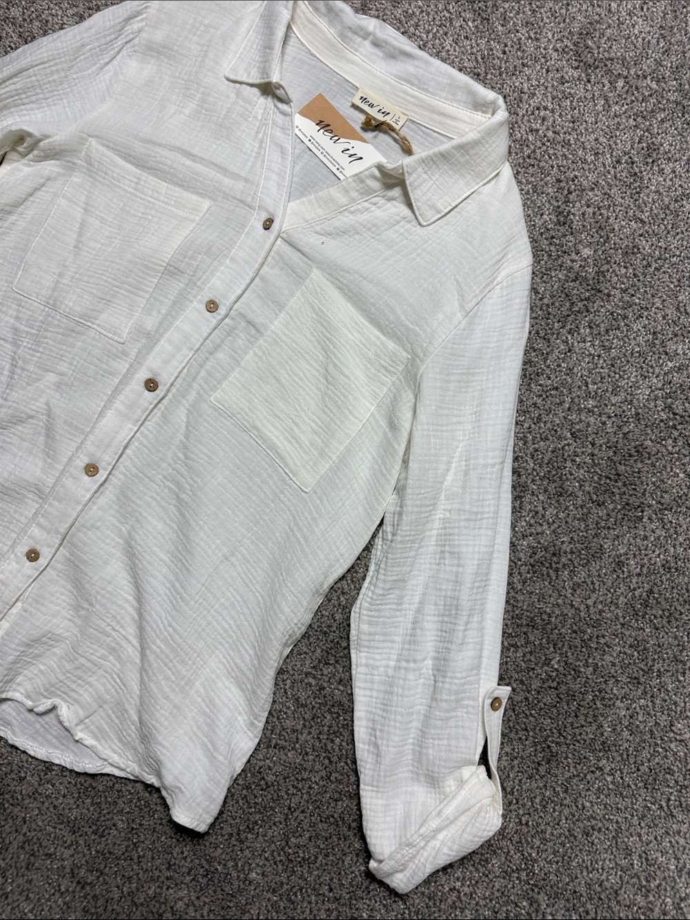 New In White Textured Button-Front Shirt - Picture 6 of 9